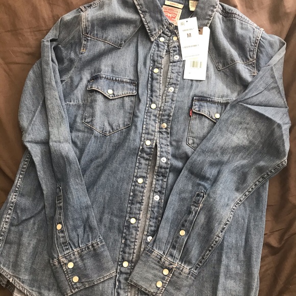 Levi’s Ultimate Western Shirt NWT Size Medium - Picture 7 of 11